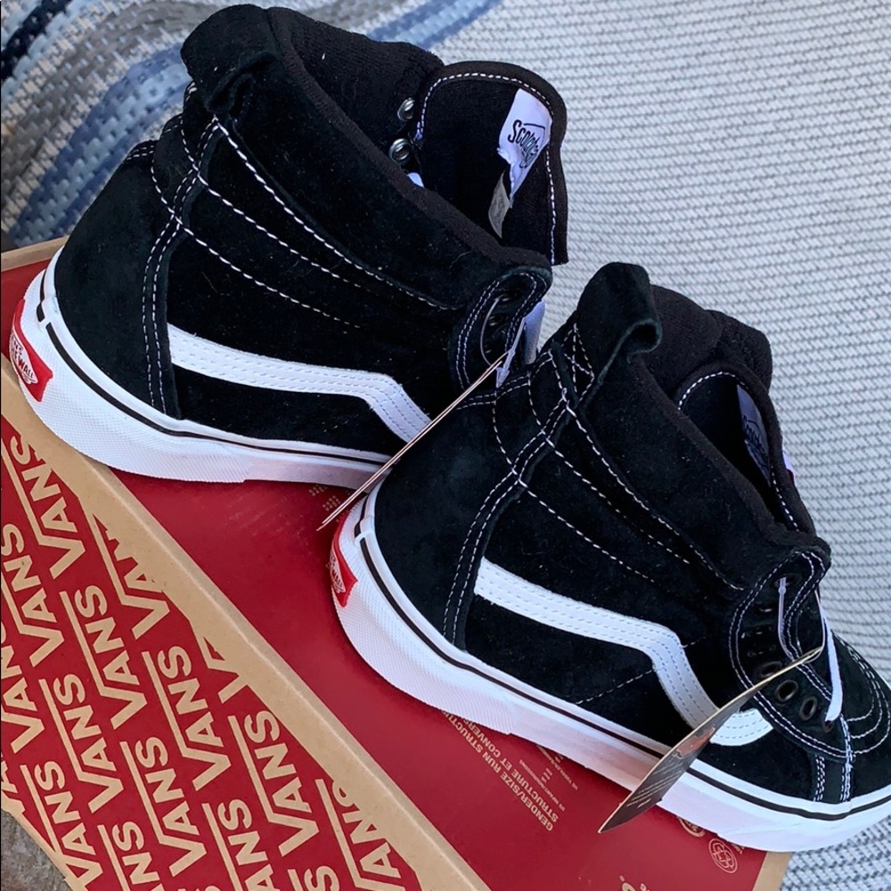 VANS SK8-Hi Mte Black/True White WMNS - Picture 11 of 16